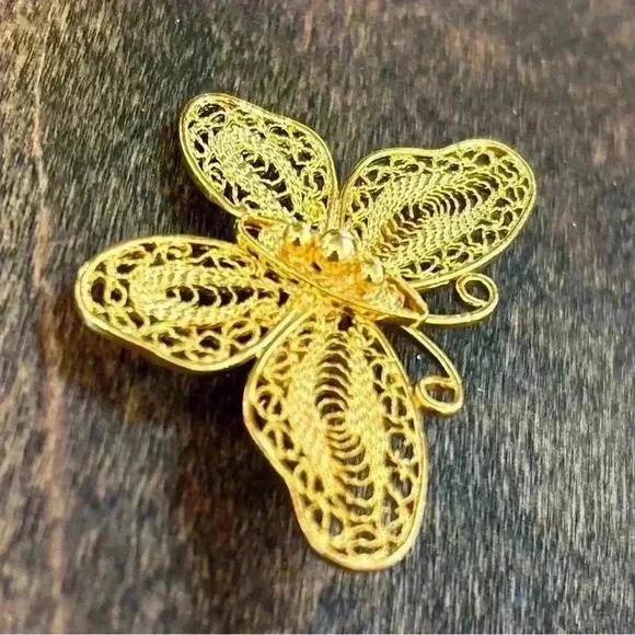 Butterfly Brooches Delicate gold tone and Abalone silver tone - Picture 10 of 10